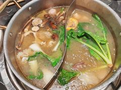 -魁牛·潮汕牛肉自助火锅(沈辽路万达店)