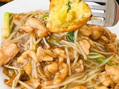 湿炒鸡丝河粉-妈阁铭记澳葡美食