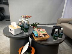 -视野联行眼镜·蔡司·尼康·豪雅·依视路(青浦宝龙店)