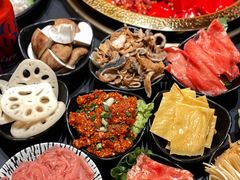 -锅哥有料老火锅(金港国际店)