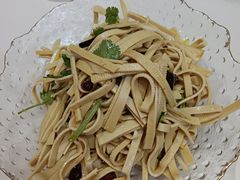 -鲁南仔·滕州炒鸡(经三路店)