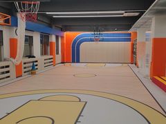 -悦动体能篮球羽毛球网球(三里河店)