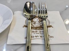 -丽莎沙拉轻食餐厅(国贸店)