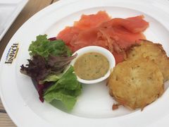 烟熏三文鱼-LENBACH兰巴赫西餐啤酒坊(大连东港店)