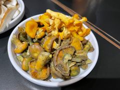 -野菌皇海景野生菌火锅(滨海大道店)