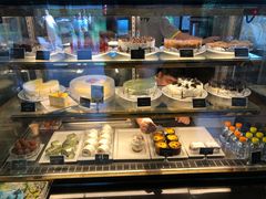 -莓园冰淇淋店