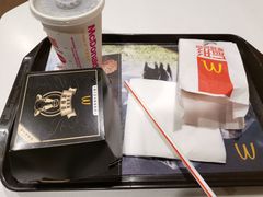 安格斯厚牛芝士堡-麦当劳(济泺路店)