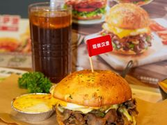 -必胜客(砂之船中东奥莱店)