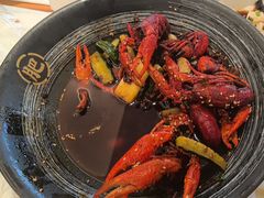 -肥肥虾庄·金牌油焖大虾(汉口城市广场店)