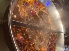 -湊湊火锅·茶憩(杭州湖滨银泰in77店)