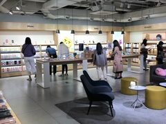 -KAKAO FRIENDS(弘大店)