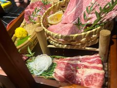 -山川小町·极番烧肉(新地假日广场店)