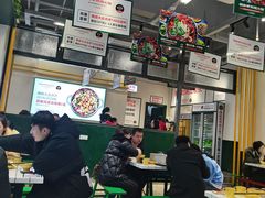 大堂-晓彭肥肠鸡·泡椒鸡火锅(水木天地店)