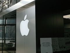-Apple零售店(华贸购物中心店)