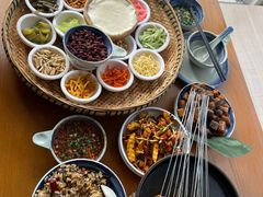 -包整·丝娃娃(一览甲秀楼风景店)