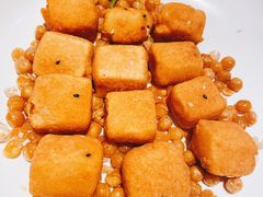 糖心脆皮豆腐-洛缦音乐餐厅(工业展览馆万象城店)