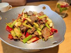 -嫩芽 ·地道重庆菜(十八梯露台夜景店)