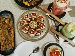 草莓忌廉华夫饼-BE BRIGHT KITCHEN(正佳广场店)