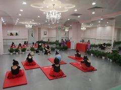 -炫艺舞蹈培训中心(枫尚奥特莱斯店)