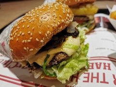 -The Habit Burger Grill 哈比特汉堡(复兴soho店)