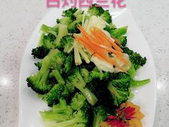 -爱月宝月嫂·育儿嫂(哈尔滨总店)