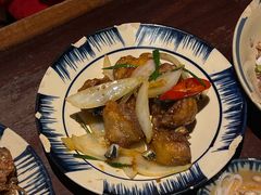 -Cuc Gach Quan Restaurant