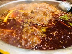 -肖肖酸萝卜鱼火锅(总店)
