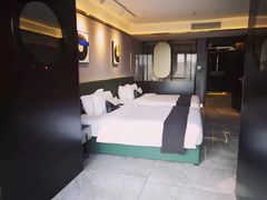 -Ting无边际江景酒店(重庆解放碑云端之眼店)