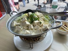 -闫家驴肉老店(华电一校店)