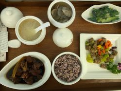 -梓爱月子中心(花都店)