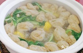 Tofu Skin and Pork Bone Soup