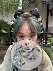 -一揽芳华汉服旗袍体验馆(拙政园店)