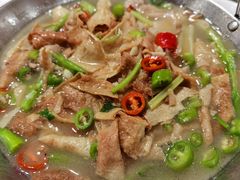 井冈山油豆皮-鄱阳湖·江西小炒·瓦罐煨汤(五道口店)