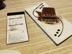 -必胜客(武汉欢乐谷店)