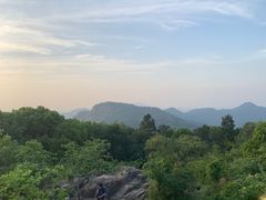 -灵岩山风景区