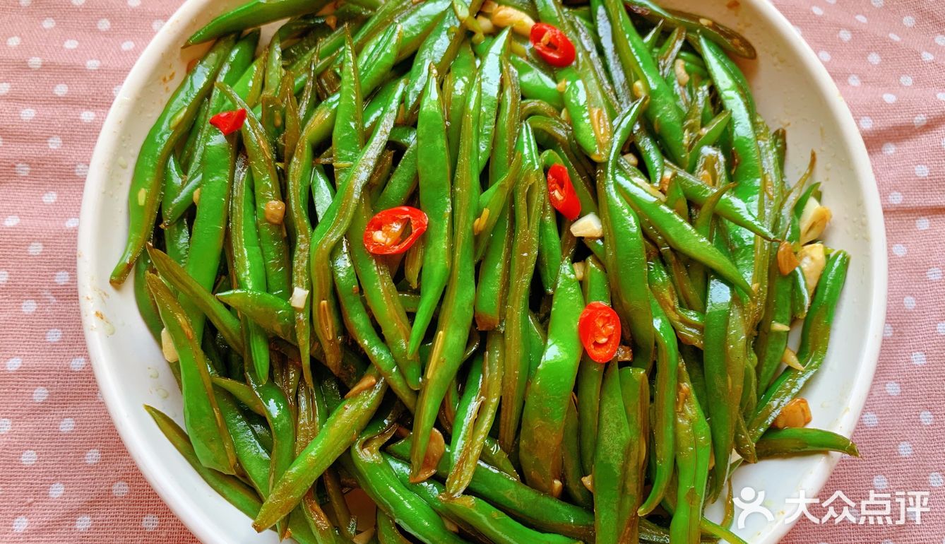 简单好吃又营养的辣炒蒜香豆角