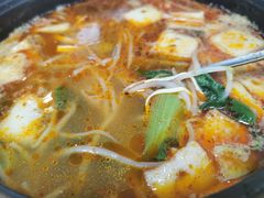 -天瑞福云南过桥米线(十里河店)