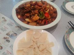 -汗腾格里·风味餐厅(新疆驻京办店)
