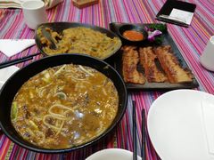 -香巴拉云南餐厅(华莱坞店)