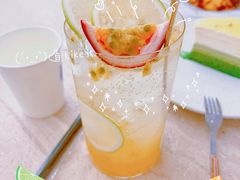 -玲婧胡同·生日蛋糕·餐厅(嘉里城店)