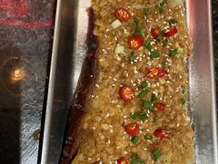 -何妹湿辣牛肉·粤式烧烤砂煲(桂雅路店)