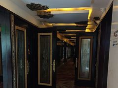 -碧中海汤泉汗蒸酒店