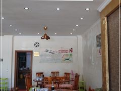 大堂-15年老字号鑫鑫猪肚鸡·椰子鸡海南火锅(兴隆华侨农场店)