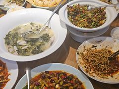 -严记小天府酸菜鱼(西四路店)