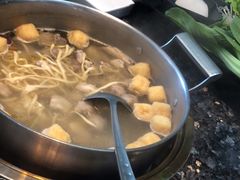 -一席地·本地鸡窝·杭帮鸡火锅(萧山银隆百货店)