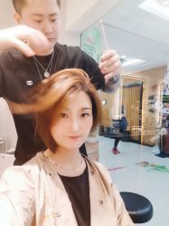 短发-Kraemer Paris  苏豪路易士·嘉玛发廊