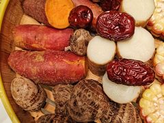 -忆江南·临江鱼馆