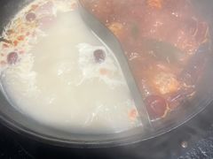 -鹿鸣山草本茶香火锅(园西路店)