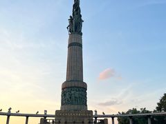 -人民防洪胜利纪念塔