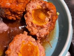 咸蛋黄狮子头-梅飞酒家(桑园路店)